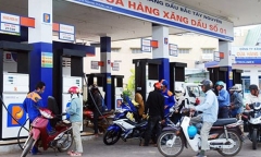 Giá xăng tăng gần 600 đồng từ chiều nay
