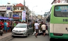 Tài xế ô tô mở cửa bất cẩn khiến cô gái trẻ chết thảm