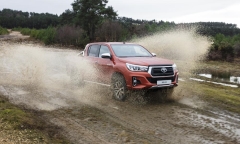 Bảng giá xe ô tô Toyota mới nhất tháng 9/2018: Vios G tăng thêm 41 triệu đồng