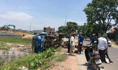 Tin tức tai nạn giao thông mới nhất hôm nay 9/6/2019: Xe tải đâm xe máy, 2 bố con thương vong