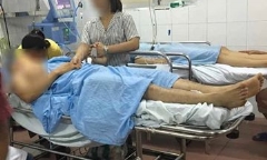 Vụ tàu hỏa đâm ô tô: Tăng cường nhân viên gác barie giờ cao điểm