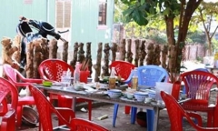 Tạm giữ kẻ dùng dao sát hại bạn nhậu vì bênh vực vợ