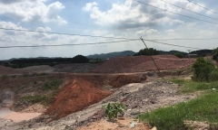 Chí Linh: Khai thác đất sét hàng chục năm không hoàn thổ vẫn xin mở rộng tận thu khoáng sản 