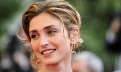 Tổng thống Pháp chính thức cưới nhân tình vào sinh nhật 60?