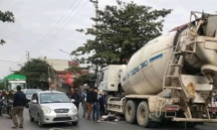 Tin tức tai nạn giao thông mới nhất hôm nay 3/12/2019: Xe máy chui vào gầm xe bồn, 1 người tử vong