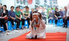 Chuyện lạ: Người phụ nữ kiếm hàng trăm triệu, mua nhà đẹp nhờ việc 