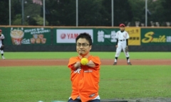 Tiểu thuyết gia cụt tay chân trở thành 