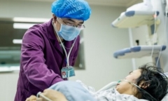 Tiêm nước ép trái cây bổ dưỡng, người phụ nữ suýt chết vì nhiễm trùng máu, hỏng nội tạng