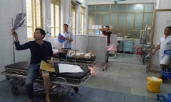 Nhân chứng vụ xe đón dâu gặp tai nạn: Nạn nhân nằm la liệt trên đường
