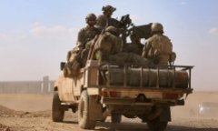 Truyền thông Syria tố quân đội Mỹ trộm 41 xe chở dầu chuyển sang Iraq