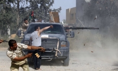 Libya: LNA ồ dạt kéo quân về phía Tây thủ đô Tripoli, sẵn sàng hủy diệt GNA