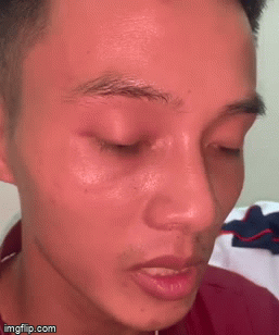 Lúc bị bắt, Triệu Quân Sự đang say sưa chơi game gì?