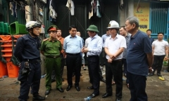 Cháy nhà xưởng 8 người chết ở Trung Văn: Nước mắt tang thương bao trùm xóm nhỏ