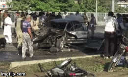 Video: Khoảnh khắc bom phát nổ làm rung chuyển khu chợ ở Pakistan, khiến ít nhất 16 người chết