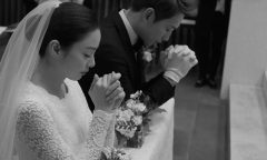 Kim Tae Hee tiết lộ về lời cầu hôn của Bi (Rain) và cuộc sống ở nhà chồng