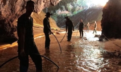 [Infographic] Hành trình 18 ngày từ bóng tối tới ánh sáng của đội bóng nhí Thái Lan