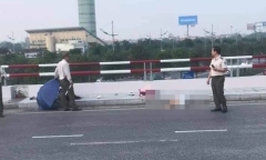 Tin tức thời sự mới nhất hôm nay 18/11/2019: Phóng xe vào làn ô tô, nữ tài xế tử vong