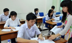 Hà Nội: Nam sinh bị xe bồn tông gãy chân trên đường đi thi về