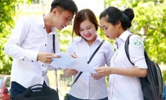 Hà Nội: Nam sinh bị xe bồn tông gãy chân trên đường đi thi về