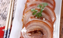 Món ngon mỗi ngày: Thịt ba chỉ hấp kiểu mới ăn mãi không chán