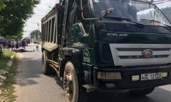 Tin tai nạn giao thông mới nhất ngày 4/4/2019: Nữ sinh tử vong thương tâm dưới gầm xe chở đá
