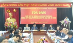 Phát huy vai trò báo chí trong chống suy thoái tư tưởng chính trị, đạo đức
