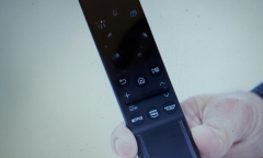 Tin tức công nghệ mới nóng nhất hôm nay 8/1: Samsung ra mắt điều khiển TV trang bị pin mặt trời