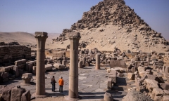 Giải đáp bí ẩn nghìn năm: Người Ai Cập vận chuyển đá xây Kim tự tháp Giza bằng cách nào?