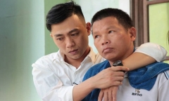 Cảm động vợ chồng nghèo ở Quảng Trị nuôi chàng trai ăn xin gần 30 năm