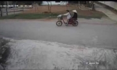 Bà nội lĩnh án 12 năm tù vì đẩy cháu xuống đập nước tử vong