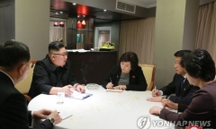 Chủ tịch Triều Tiên Kim Jong-un họp chiến lược ngay khi vừa đến Hà Nội