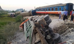 Phó Thủ tướng yêu cầu làm rõ nguyên nhân vụ lật tàu tại Thanh Hóa