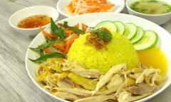 Thưởng thức cơm gà ngon bá cháy mà không cần nồi cơm điện