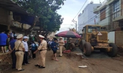 Tin tức tai nạn giao thông mới nhất hôm nay 29/8/2019: Trung tá công an bị xe ủi cán tử vong