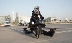Cảnh sát Dubai được huấn luyện sử dụng xe máy bay trị giá hơn 3 tỷ