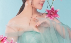 Giữa ồn ào với Hồ Gia Hùng, Nhật Kim Anh “nối gót” Titi (HKT) “nhá hàng” sản phẩm mới