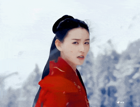 Sao nhí Trung Quốc Tưởng Y Y lột xác thành mỹ nữ vạn người mê