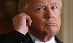 Tổng thống Trump cam kết kéo giá bức tường biên giới Mexico xuống thấp