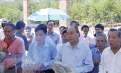 Thủ tướng Nguyễn Xuân Phúc dâng hương tri ân các Anh hùng liệt sỹ tại tỉnh Quảng Nam