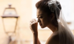 Ngày mai em lên xe hoa, em sẽ quên anh mối tình đầu à!