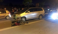 Truy tìm xe Innova gây tai nạn liên hoàn trên phố Hà Nội rồi bỏ trốn
