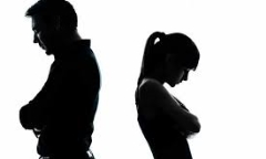 Phút bừng tỉnh trước gương của người vợ tuổi 27 với chồng bạc tình