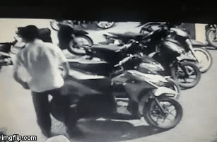 Phó giám đốc đi nhậu 