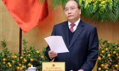 Thủ tướng Nguyễn Xuân Phúc: Trước mắt, không tăng phí, giá