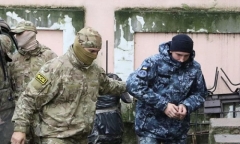 Truy bắt tàu chiến ở Biển Đen: Báo Ukraine nói Nga 