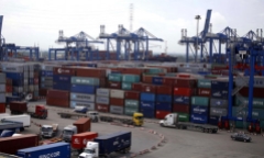 Phó Thủ tướng yêu cầu làm rõ vụ 213 container “mất tích”
