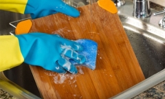 Mẹo tiết kiệm tiền điện tủ lạnh chỉ nhờ một bát nước, cách làm lại vô cùng đơn giản