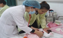 Hàng loạt trẻ biến chứng do mắc ho gà, cảnh báo khẩn của chuyên gia y tế
