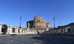 Nhịp sống ở thủ đô Roma ngày đầu Italy phong tỏa cả đất nước vì Covid-19