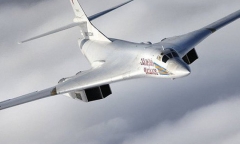 Mỹ, Canada dùng máy bay chiến đấu tàng hình F-22 để 'thử' Tu-160 của Nga